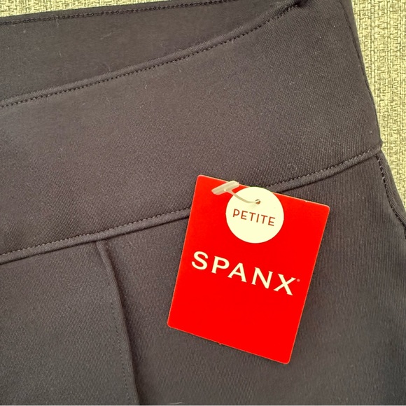 Spanx Supersmooth Perfect Fit Ponte Flare Pant in Navy NWT - Picture 11 of 16